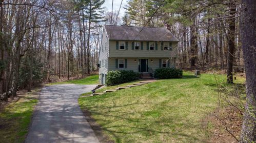 26 Anne Dr, Hampstead, NH 03841-2365