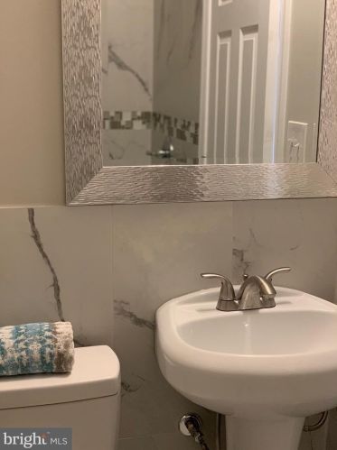 1522 61 St, Philadelphia PA 19142-3512 exterior