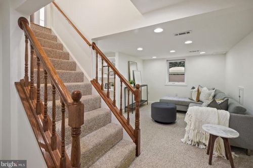 2700 Parker Ave, Silver Spring MD 20902-2645 exterior