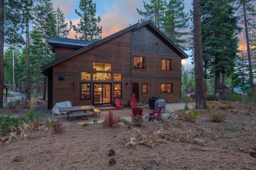 11924 Cavern Way, Truckee, CA 96161-4235