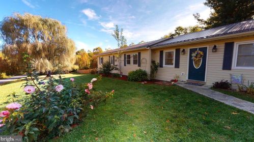 3332 Mountain Rd, Wardensville WV 26851-8279 exterior