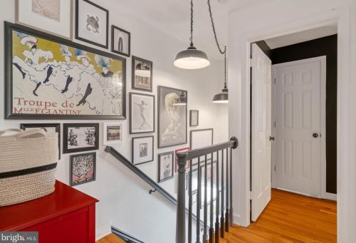 6431 Franconia Ct, Springfield VA  22150-1204 exterior