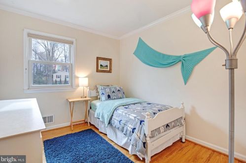 8634 Langport Dr, Springfield VA  exterior