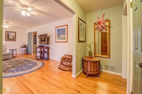 1250 Pine Knoll Ln, Conyers GA  30013-1246 exterior