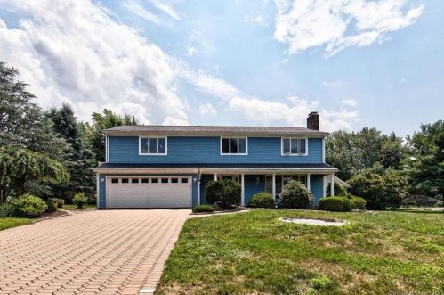 707 Cortland Cir, Cheshire, CT 06410-2938