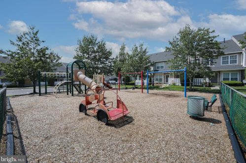 304 Coventry Way, Mount Laurel NJ  08054-6703 exterior