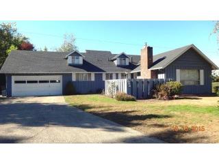 1060 Luellen Dr, Roseburg OR  97471-2644 exterior