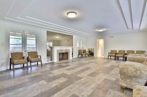 9620 Florence Ave, Downey, CA 90240-3513