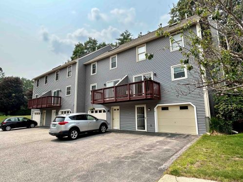 18 High Bridge Hl, Nashua, NH 03063-7015