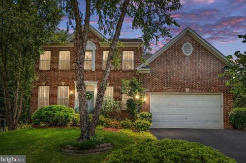 15233 Warbler Ct, Woodbridge, VA 22193-1684