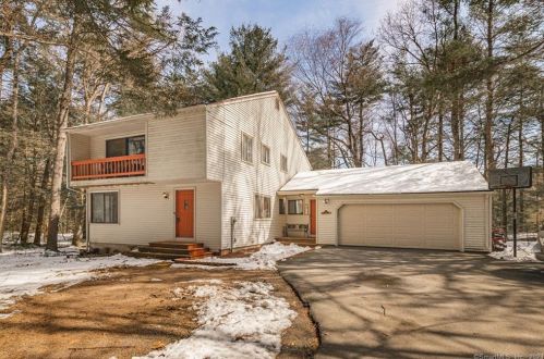 154 Canton Rd, Granby, CT 06035-2703