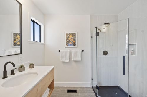 558 Miller Creek Rd, San Rafael CA  94903-1319 exterior