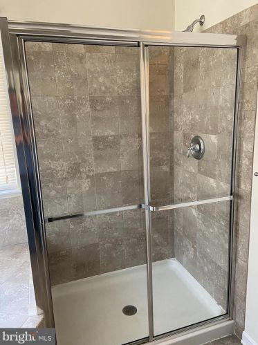 118 Un Rdg Dr, Charles Town WV 25414-4937 exterior