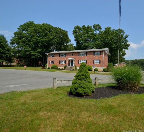 510 Oak Ave, Cheshire CT  06410-3029 exterior