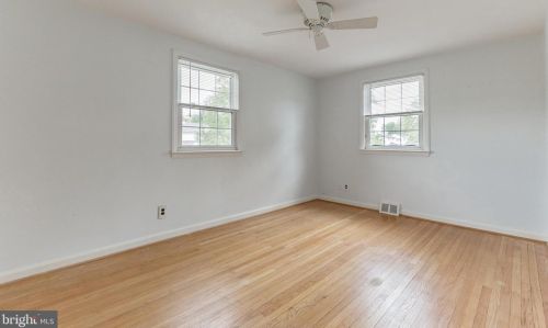 302 Crestwood Ave, Haddonfield NJ 08033-2917 exterior