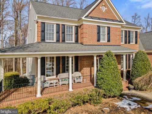 16876 Golden Leaf Ct, Hamilton, VA 20158-3200