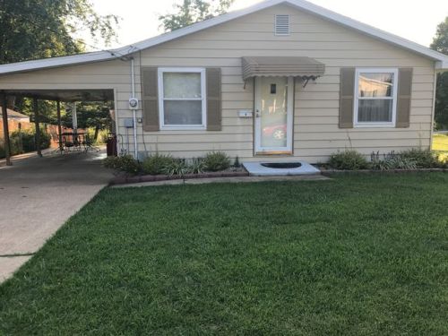 905 Stiening St, Foster Pond, IL 62298-1461