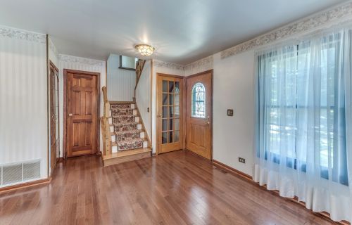 19949 Rosewood Dr, Frankfort, IL 60423-8169