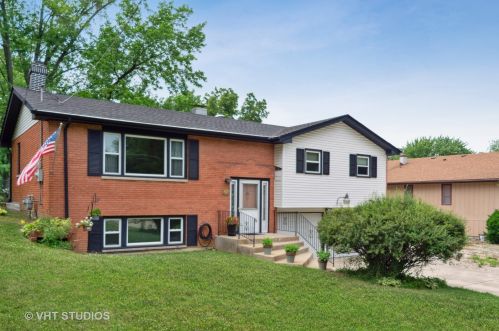 1253 Green St, Mokena, IL 60451-1017