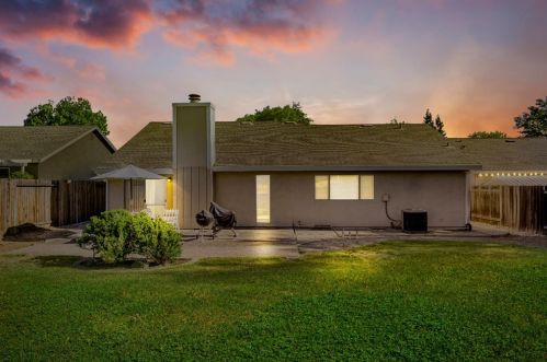 7413 Santa Susana Way, Fair Oaks, CA 95628-6743