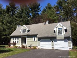 5 Chatsworth Rd, Granby CT  06035-2421 exterior