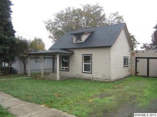 149 4th St, Willamina, OR 97396-2773