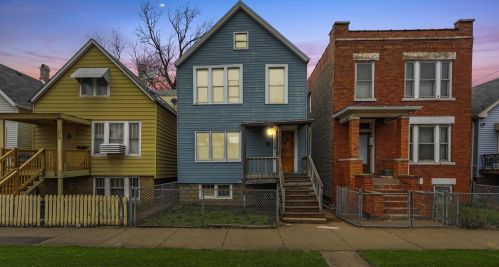 2418 34th Pl, Chicago, IL 60608-5135