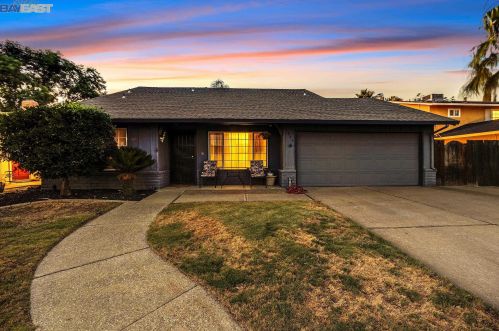 1375 Michelle Ave, Tracy, CA 95376-2355