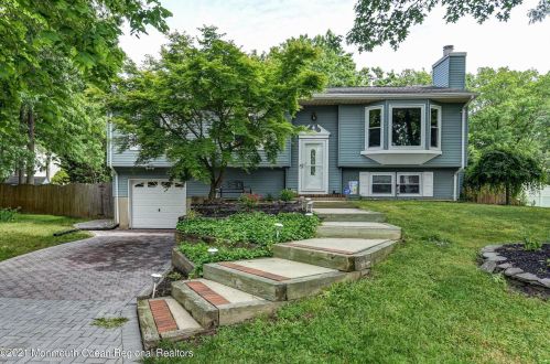 101 Pilger Ct, Lakehurst, NJ 08759-6248