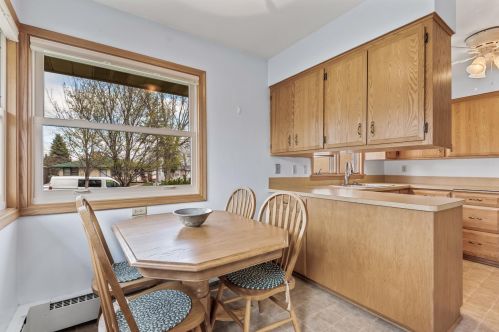 760 Iowa Ave, Saint Paul MN  55106-1018 exterior