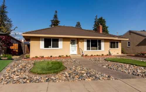 7750 Rea St, Gilroy, CA 95020-4939