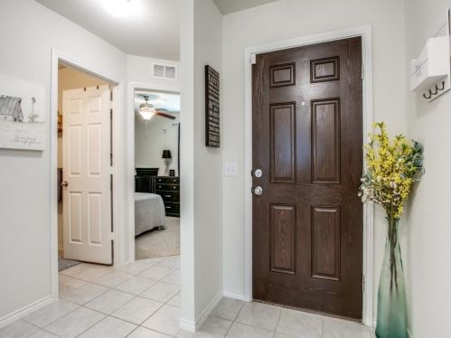 1517 Vernon Dr, Aubrey, TX 76227-7583