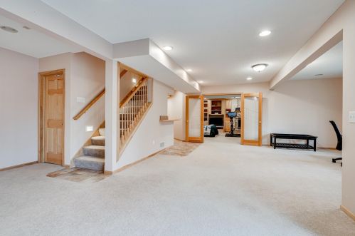 13764 Evergreen Ct, Saint Paul MN  55124-9256 exterior