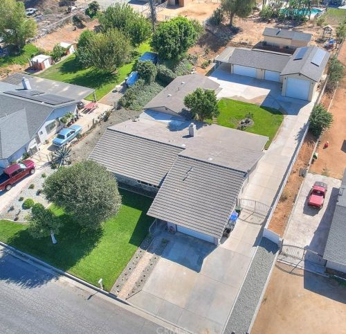 8582 Running Gait Ln, Riverside CA  92509-5106 exterior