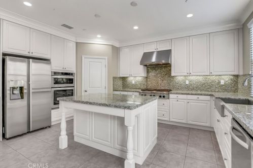 81 Kimbal, Irvine CA  92620 exterior