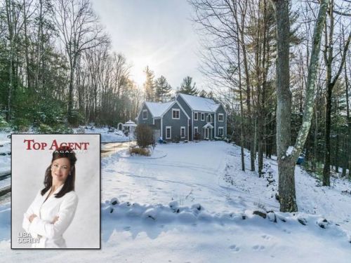 27 Hillyer Way, Granby, CT 06035-2930