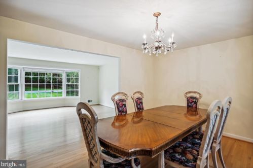 11924 Viewcrest Ter, Silver Spring MD 20902-1553 exterior