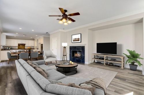 6817 Sao Tiago Way, Elk Grove, CA 95757-3437