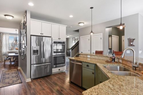 15918 Cobblestone Lake Pkwy, Saint Paul MN  55124-7851 exterior