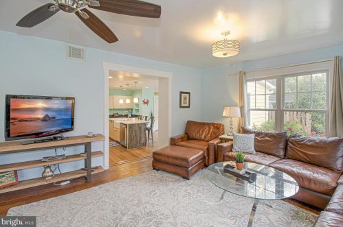 213 Avondale Cir, Severna Park MD  21146-4403 exterior