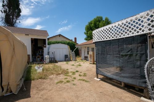 16273 Rancho Escondido Dr, Riverside CA  92506-5814 exterior