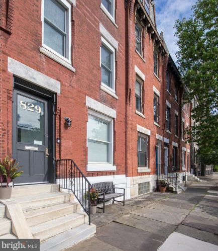 829 22nd St, Philadelphia, PA 19130-1403