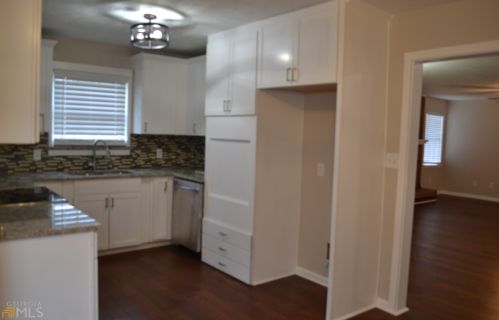 1790 Riverchase Cir, Conyers GA  30013-6501 exterior