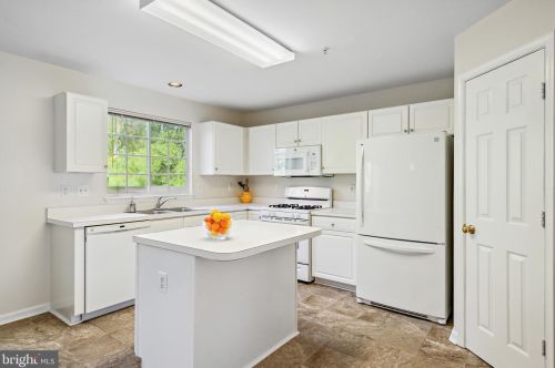 1804 Carters Grv Dr, Silver Spring MD 20904-6625 exterior