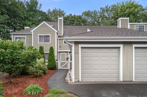 68 Country Walk, Huntington CT  06484-5335 exterior