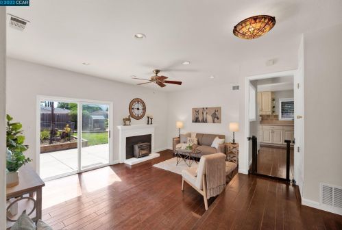 455 Lassen Dr, Pacheco, CA 94553-4909