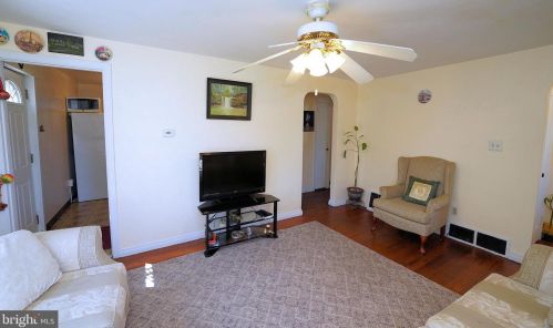 117 Jeremiah Ave, Trenton NJ 08610-6537 exterior