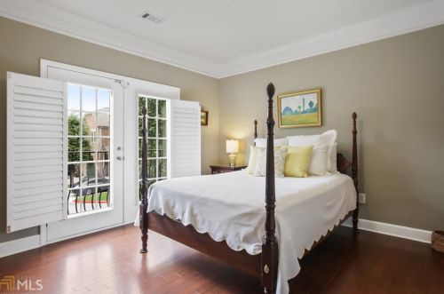 5579 High Point Ave, Atlanta GA  30342-0026 exterior