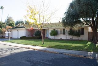 326 Northwood Dr, Modesto, CA 95350-3140
