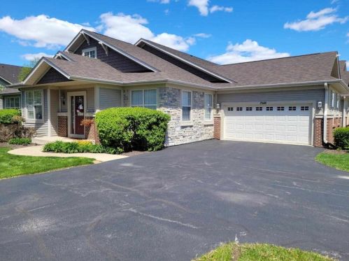7588 Royal Troon Dr, Rockford, IL 61107-5210